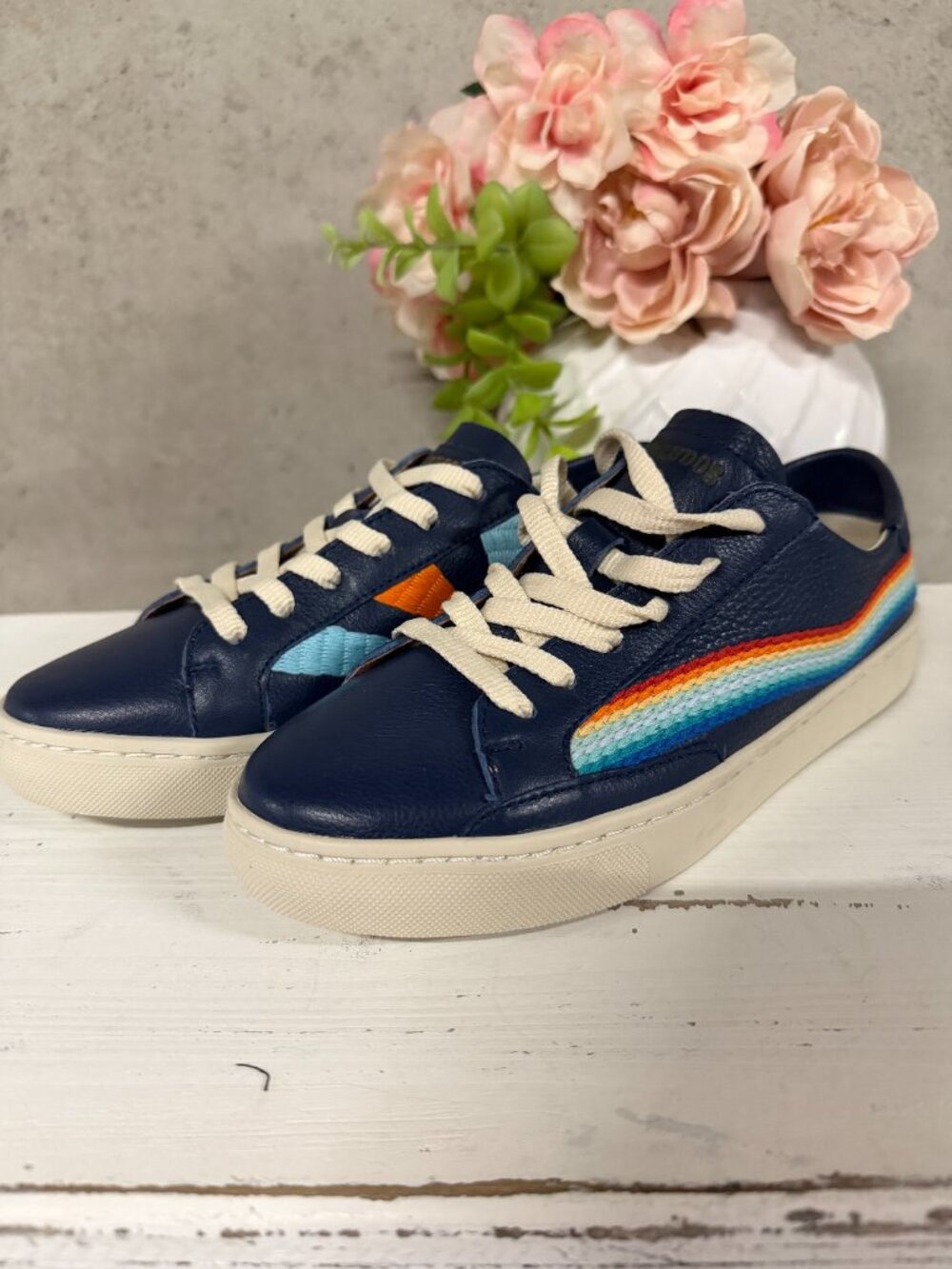 NWOT Soludos "Chill Out" Rainbow Wave Sneakers - Size 8